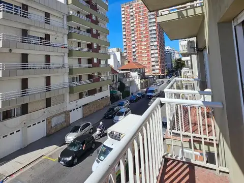 Hipolito Yrigoyen 1000