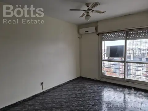 Departamento 4 ambientes con 2 baños