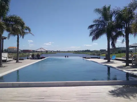 Terreno en Venta de 848,0 m2