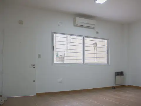 Depto Tipo Casa en Venta de 2 ambientes