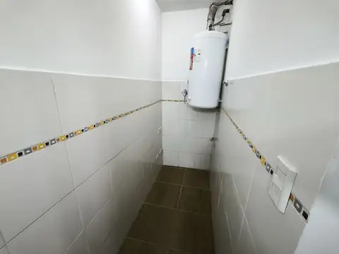 VENTA DE PH EN PB CON PATIO Y PARRILLA EN ALMAGRO