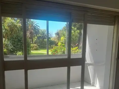 Departamento en Venta en Barrio Parque, USD 118.000