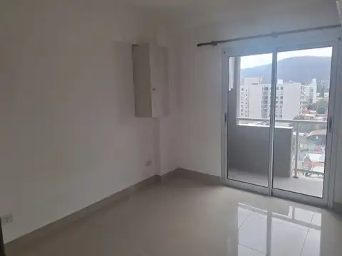 Departamento en Alquiler en Zona Norte, $ 650.000