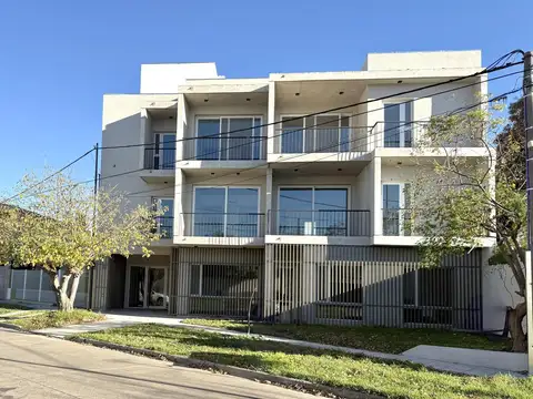Departamento en Venta con 1 cochera