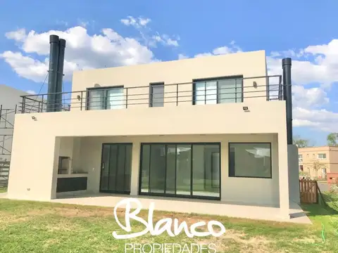 Casa en Alquiler de 3 dormitorios