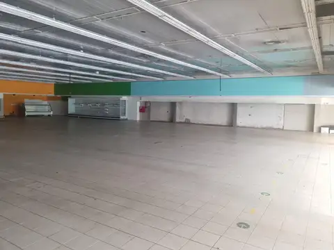 Galpon en Venta 130  mts Fondo