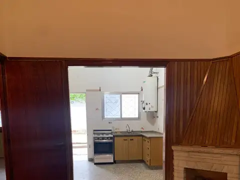 Casa 3 ambientes con 2 baños