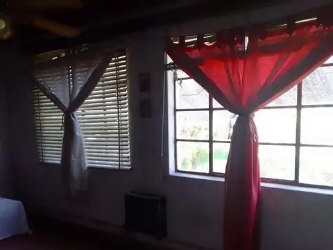 SE ESCUCHA OFERTA Ubicada en  Mariano Moreno y Piovano