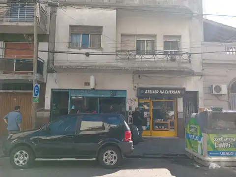 Local MUY BIEN UBICADO, en PH de 18 m2 SIN EXPENSAS