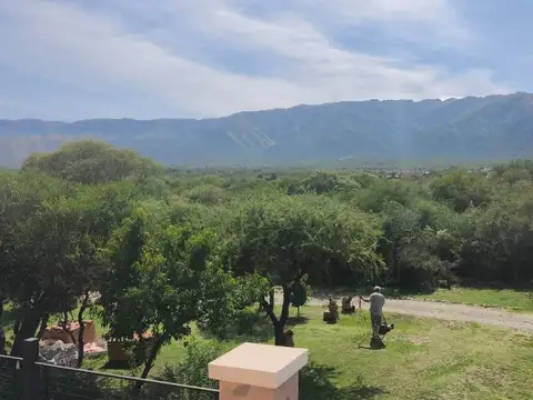 Casa 6 ambientes con 4 baños