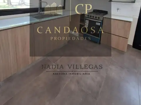 Casa en Venta con 4 cocheras