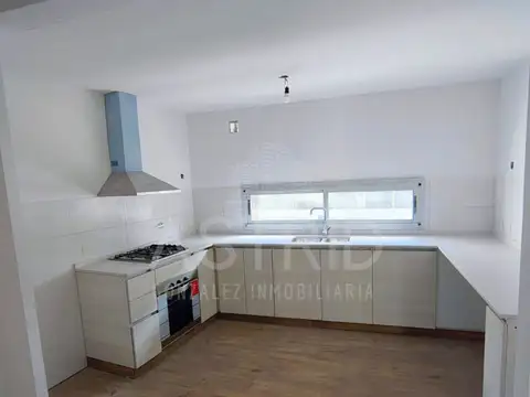 Departamento en Alquiler de 3 dormitorios