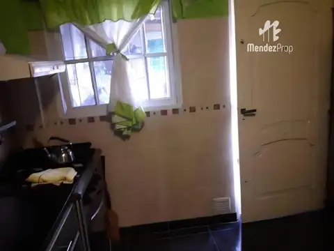 Casa 4 ambientes con 1 baño