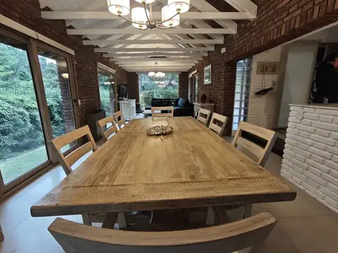 Casa 5 ambientes con 3 baños