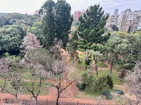 OPORTUNIDAD  DEPARTAMENTO DE 5 AMBIENTES EN PALERMO A RECICLAR CON COCHERA Y BAULERA FIJAS.