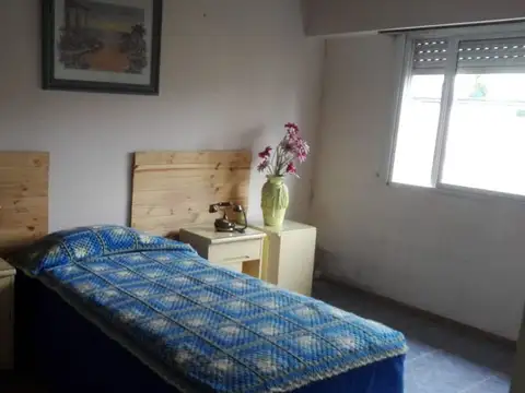 CASA EN VENTA 6 AMBIENTES CIUDADELA