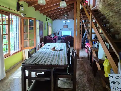 VENTA CASA CON 2 CABAÑAS RUTA E53 VILLA ANI MI