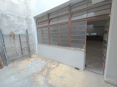 Local en Venta 71 años