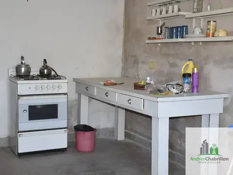 Casa 4 ambientes con 1 baño