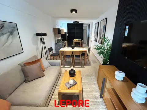 Avenida Raúl Scalabrini Ortiz 300, Piso 8