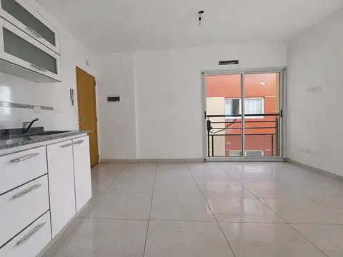 Juan José Castelli 200