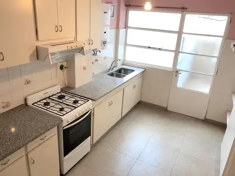 Depto Tipo Casa en Venta 60 años