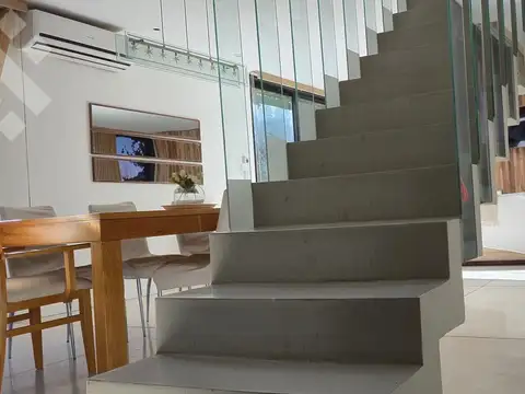 Depto Tipo Casa 4 ambientes con 2 baños