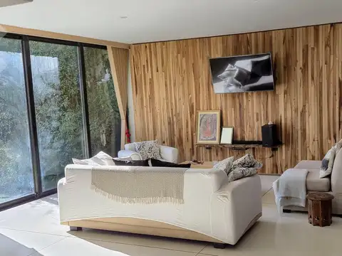 En Venta Dúplex de Diseño Terminaciones de Primera / B° Los Tordos Cipolletti /3 dorm /Apto Crédito