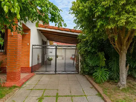 Casa en Venta en Saavedra, USD 440.000