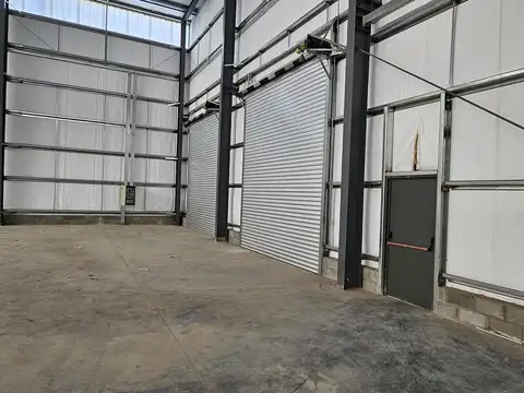 Unico Depósito de 1200 m2 alquiler dentro del Polo industrial Spegazzini