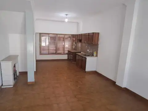 Depto Tipo Casa en Alquiler de 3 ambientes