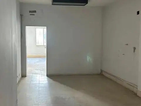Local en Venta Via Pública