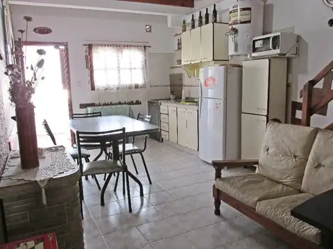 Impecable depto 4 ambientes CON COCHERA