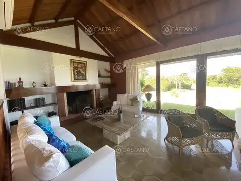 Casa en Alquiler Temporal en Playa Brava, USD 12.500