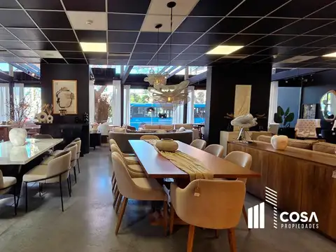 Local en Alquiler en Refinerias, $ 4.200.000