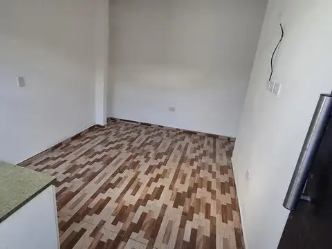 Departamento en Alquiler en José León Suárez, $ 470.000