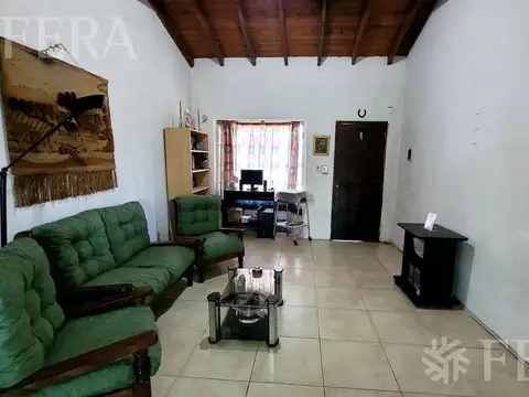 Venta de casa 4 ambientes  en Mar Del Tuyu