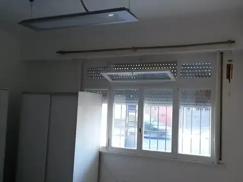 Pavon 3300, Piso PB