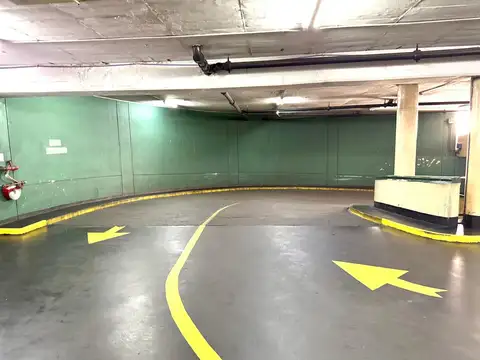 Cochera cubierta fija - seguridad 24 hs