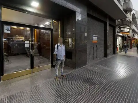 EXCELENTE LOCAL ESQUINA 889 M2 - CON o SIN RENTA - FRANQUICIAS FUNCIONANDO