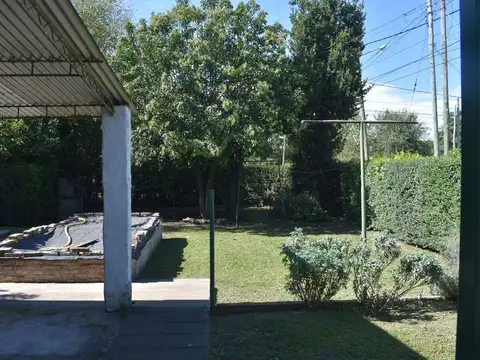 Casa 3 ambientes con 1 baño