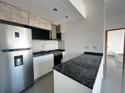 Departamento en Alquiler en Valentin Alsina, $ 670.000