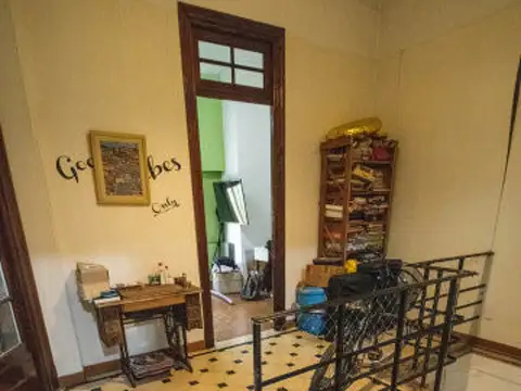 Depto Tipo Casa en Venta en Flores, USD 185.000