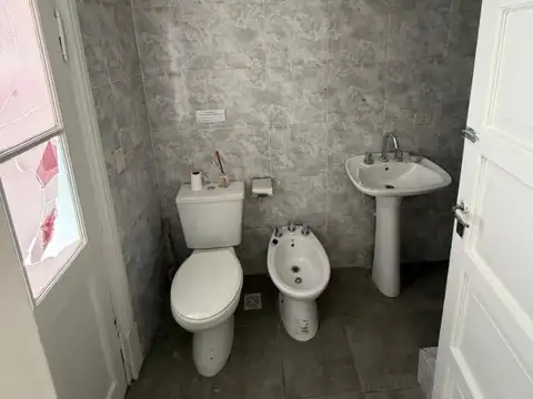 Oficina en Alquiler en Floresta, $ 1.200.000