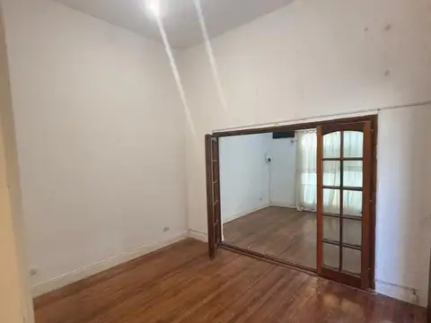 Oficina en Alquiler 80 años