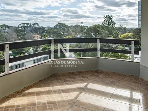 Departamento en Alquiler de 3 dormitorios