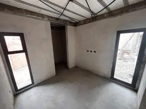 VENTA CASA 3 DORMITORIOS CON PILETA, TIERRA MANSA