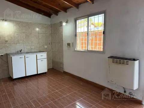 Departamento en Alquiler en La Reja, $ 250.000