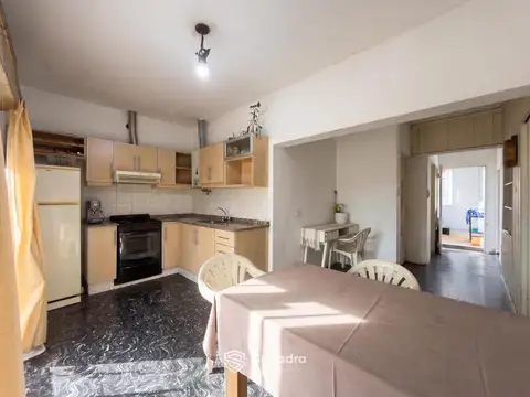 VENTA - Departamento de 2 dormitorios con balcón corrido - Barrio Alberdi, Rosario - APTO CRÉDITO.