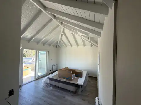 Casa en Alquiler en Septiembre, USD 2.900